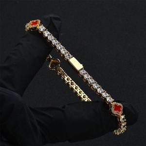 Pulsera de Cadena con Bisel de Moissanita Dorada para Hombre, Diseño Elegante de Trébol de Cuatro Hojas, Lujosa y a la Moda, Superventas - Product Image 3