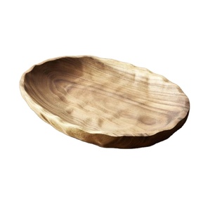 Bandeja de Servir de Madera de Primera Calidad |   Bandeja de Madera Maciza Hecha a Mano para Uso en Restaurantes y Comedores - Product Image 1