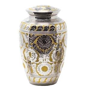 Urne funéraire élégante en laiton poli, gravée à la main, motif floral feuille de chêne, pour cendres humaines adultes - Product Image 6