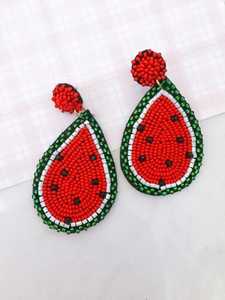 Boucles d'oreilles mignonnes en perles de fruits pour femmes, clous faits à la main en forme d'orange avec feuilles vertes, perles de rocaille et paillettes - Product Image 4