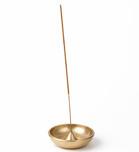 Porta Incienso Clásico de Latón Hecho a Mano, para Hogar, Templo, Festividades, Aromaterapia, Dorado, Calidad Premium, Meditación - Product Image 1