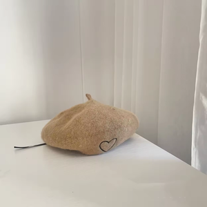 Boina de Lana 100% para Mujer, con Patrón de Corazón Bordado, Gorro de Moda para Invierno - Product Image 5