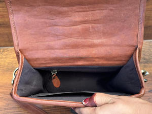 Nouveau 2025 Design de mode cuir usiné à la main Style occidental orné boucle bandoulière sac à main pour femmes matelassé poignée rabat sac à main - Product Image 6