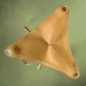 Taburete de caza de cuero genuino, plegable, tipo trípode, proveedor mayorista, personalizado OEM, calidad de exportación, para exteriores, a bajo precio. - Product Image 5