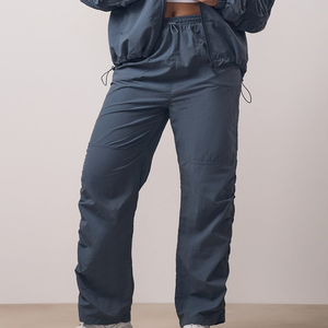 Pantalon de jogging en coton pour femme, coupe ample, jambe droite, avec logo personnalisé, idéal pour la saison automne - Product Image 3