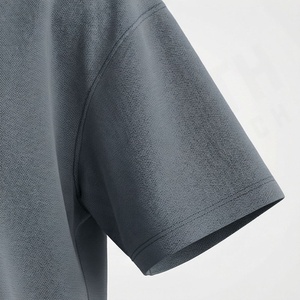 เสื้อยืดผู้หญิงคุณภาพสูงทรงปกติ ผ้าซาตินโพลีเอสเตอร์ แขนสั้น สไตล์ลำลอง สตรีทแวร์ รับผลิตตามสั่ง พร้อมบริการติดแบรนด์ - Product Image 6