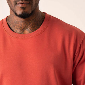 Camiseta lisa de algodón 100% de gramaje pesado para hombre, lo último en ropa casual elegante, camiseta oversize para hombre en grandes cantidades. - Product Image 5