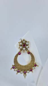 Pendientes Chandbali chapados en oro Jaipur Heritage, pendientes colgantes tradicionales con piedra roja rubí y perlas para mujer, joyería de boda - Product Image 2