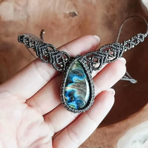 Collar de Macramé Hecho a Mano con Labradorita, Colgante de Piedra Preciosa Estilo Boho, Ajustable, con Cuerda Negra, Regalo de Joyería para Mujer - Product Image 1