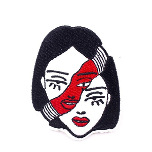 Patch tissé personnalisé |   Étiquette de marque en fil d'or métallique pour vêtements en édition spéciale |   Prix d'exportation en gros - Product Image 2