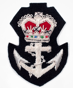 Parche Personalizado Cosido a Mano con Hilo de Seda y Alambre Metálico, Ecológico, de Fieltro Negro en Colores Dorado/Plateado, Personalizable, Hecho por Artesanos Expertos - Product Image 4