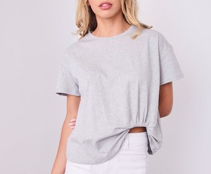 เสื้อยืดคอตตอนยืดกันหดสำหรับผู้หญิงจากผู้ผลิต OEM เหมาะสำหรับใส่ไปสนามบินหรือเดินทาง - Product Image 2