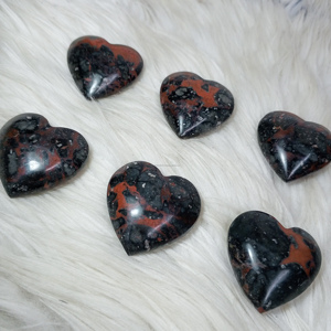 Venta al por mayor 4x4x2 cm Natural Dragon Blood Jasper Heart Gemstones Alta calidad Indonesia Cristal Artesanía Cristal pulido - Product Image 1