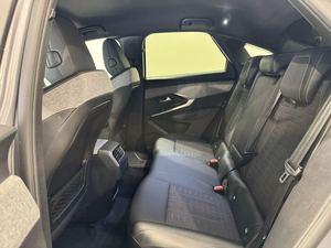 OFFRE EXCLUSIVE 2025 3008 SUV 1.2 PURETECH GT HYBRID - Product Image 2
