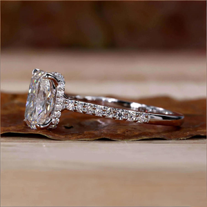 Bague pavée de diamants de laboratoire de haute qualité, taille coussin allongée, en or 18 carats personnalisé, certifiée IGI, bijoux en diamants de laboratoire VVS - Product Image 2