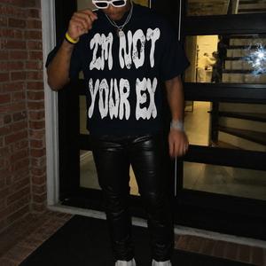 เสื้อยืดโอเวอร์ไซส์ทรงครอป I'm Not Your Ex สีดำ แขนสั้น สไตล์สตรีท ผ้าคอตตอนเจอร์ซีย์ คอกลม พิมพ์ลายกราฟิก สำหรับผู้ชาย - Product Image 6
