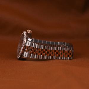 Montre-bracelet automatique ronde à cadran noir avec lunette en diamant de laboratoire de luxe personnalisée, bracelet en acier inoxydable, vêtements classiques - Product Image 2