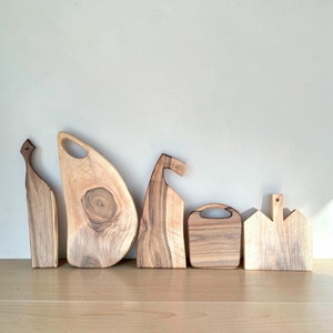 Planche à découper en bois d'acacia épais pour usage intensif en cuisine, planche à découper de qualité supérieure en acacia pour couper et hacher la viande, grande taille - Product Image 5