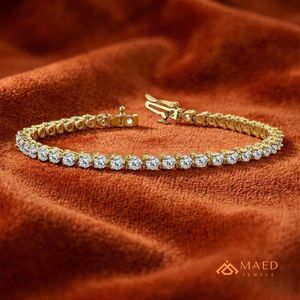 กำไลข้อมือเทนนิสโมอิสซาไนต์สีทองสำหรับผู้หญิง สร้อยข้อมือแบบโซ่และแบบเชื่อมต่อ เครื่องประดับแฟชั่น ของขวัญวันครบรอบแต่งงานสุดหรูหรา - Product Image 2