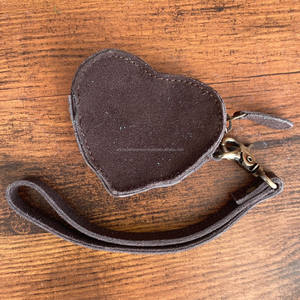 Nouvel arrivage de porte-monnaie en cuir suédé en forme de cœur pour femmes Petit portefeuille en cuir véritable de style à la mode - Product Image 5