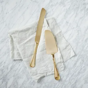 Elegante juego de servir de metal para pasteles y queso, ideal para recepciones de boda y uso decorativo en el hogar para mesas festivas. - Product Image 2