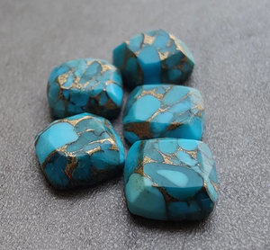 Turquesa azul natural facetada y calibrada con reverso plano – Gema suelta con forma de cojín para la fabricación de joyas - Product Image 1