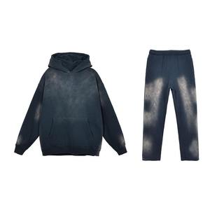 Ensemble de survêtement unisexe bordeaux à capuche 100% coton, coupe décontractée ample, longueur intégrale avec taille élastique et poches latérales - Product Image 4