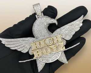 Pendentif en argent 925 personnalisé avec nom, style hip-hop de luxe, serti de moissanite taille brillant rond, pour homme - Product Image 2