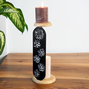 Portavelas metálico islámico de lujo con caligrafía árabe y base de madera para la sala de oración del hogar, decoración para Ramadán y Eid, de la India. - Product Image 3