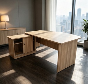Bureau de direction moderne en bois durable, mobilier de bureau autoportant avec assemblage DIY, design minimaliste pour usage commercial - Product Image 1