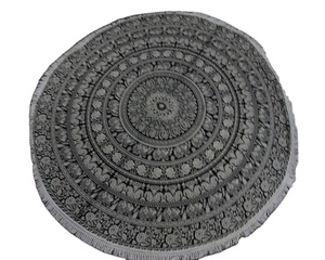 Tapices Redondos Blancos y Negros con Flecos de Borlas Negras, Mandala de Elefante, Tapices Tradicionales Indios - Product Image 1