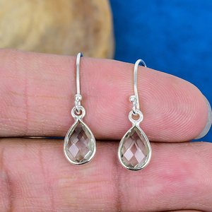Natural <b>Green</b> Amethyst Pear Shaped Gemstone Teardrop <b>Earring</b> Handmade 925 Sterling Silver Finish - Product Image 2