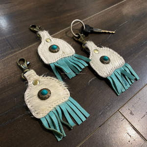 Porte-clés en cuir de vachette fait main porte-clés en cuir de forme exotique mignon porte-clés en cuir de vachette turquoise à franges pour unisexe - Product Image 4
