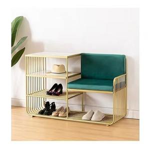 Un porte-chaussures en métal de haute qualité offre une solution pratique pour organiser plusieurs paires sans créer de désordre. - Product Image 1