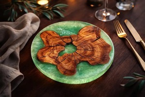Cake Stand with Round Shaped <b>Resin</b> <b>Crafted</b> Polish Finished Cake Stand For Cake Decoration Uses - Product Image 3