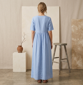 Robe midi décontractée en lin bleu clair uni pour femme, col en V, coupe trapèze, manches longues, ajustement régulier, respirante, tissée simple, vente en gros - Product Image 4