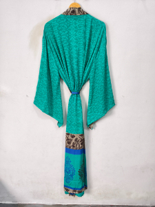Kimono de Seda Bridal, Túnica Larga para Dormir, Cubre Traje de Baño, Hecho a Mano en India, Kimono de Sari de Seda Reciclada Vintage - Product Image 2