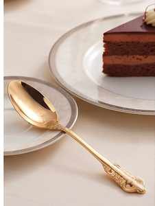 Elegant <b>Golden</b> Flatware <b>Set</b> With Ornate Handles High Mirror Polish Rust Resistant Metal <b>Cutlery</b> For Wedding Occasions - Product Image 5