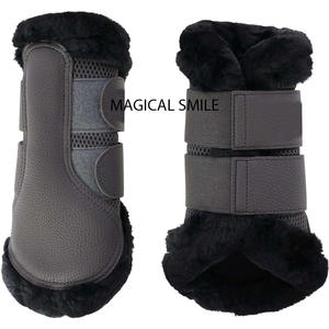 Botas de cepillado para caballos de alta calidad, altamente suaves, que ofrecen protección óptima y máxima comodidad para las patas del caballo. - Product Image 1
