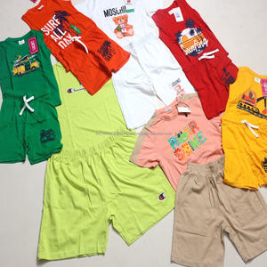 Lots de vêtements d'été en coton pour garçons et filles, enfants et jeunes, ensembles d'extérieur, styles variés, en gros, pour fournisseurs - Product Image 4