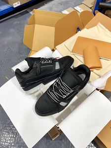 รองเท้าผ้าใบแบรนด์แท้สำหรับผู้ชาย สไตล์เรโทร เหมาะสำหรับบาสเกตบอล เทนนิส และใส่ลำลอง รองเท้ากีฬาเดินสบาย - Product Image 5