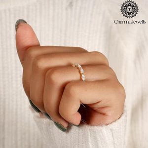 Bague d'éternité en moissanite plaquée or rose Charm_Jewells, coupe marquise, sertissage en canal, bague de fiançailles classique pour femme - Product Image 6