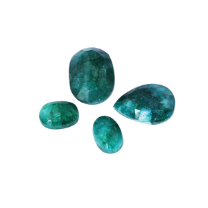 Pierre précieuse en émeraude verte teinte de forme ovale en vrac pour la fabrication de bijoux, prix d'usine - Product Image 1