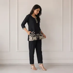 Conjunto de Kurta y Pantalón Bordados Negros para Mujer, Ropa Étnica Estampada, Estilo Casual y Festivo - Product Image 4