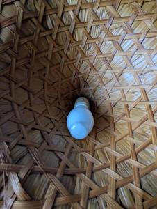 Lampe suspendue vintage en bambou du Vietnam, abat-jour chinois fait main, style Wabi Sabi, fournisseur et fabricant de décoration intérieure - Product Image 5