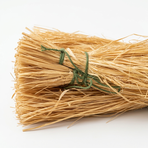 Bandes de fibres de raphia naturelles de qualité supérieure, écologiques, style Madagascar, paille de raphia, matériau d'emballage durable en vrac, DIY - Product Image 1