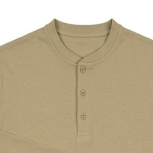 Camiseta Henley de Manga Larga para Hombre, 100% Algodón, Dobladillo Curvo, Corte Ajustado, Diseño Moderno, Estampado Personalizado, Cierre de Tres Botones - Product Image 2