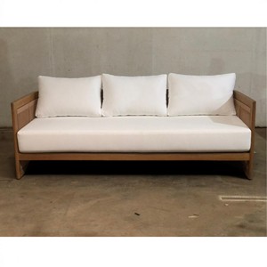 Sofá de 3 Plazas de Madera de Teca Sólida Estilo Moderno de Mediados de Siglo con Cojines de Tela Crema, Brazos Rectos y Respaldo Acolchado para Muebles de Sala de Estar - Product Image 6