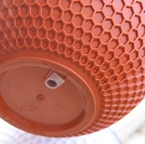 Jardinière suspendue en résine alvéolée résistante aux UV GT33 avec drainage interne et <span class=keywords><strong>suspension</strong></span> à triple chaîne, <span class=keywords><strong>pot</strong></span> de fleurs rond en plastique - Product Image 5