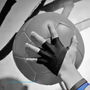 Guantes de Ciclismo de Alto Rendimiento con Dedos Descubiertos, Diseño Ligero y Transpirable con Palma Acolchada para Máximo Confort, Ideales para el Gimnasio - Product Image 3